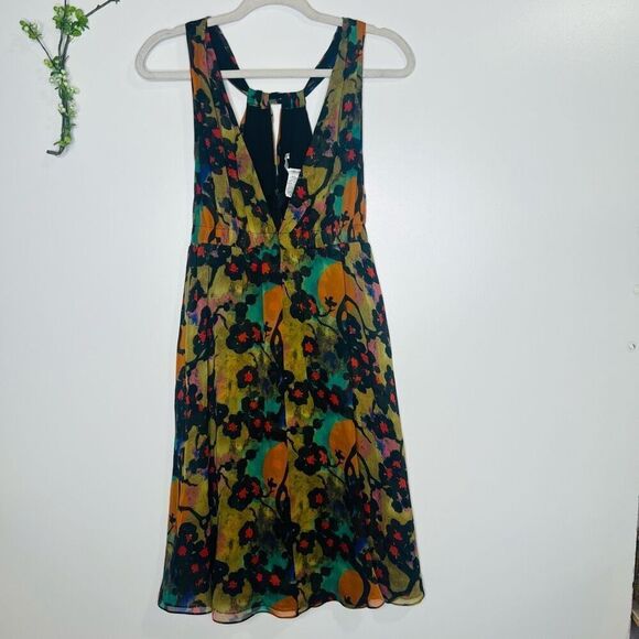 Diane Von Furstenberg Cherry Blossom 100% Silk Floral Dress Size 8 NWT!